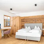 Mayer - Wirtshaus Und Dorfhotel Sankt Martin am Grimming