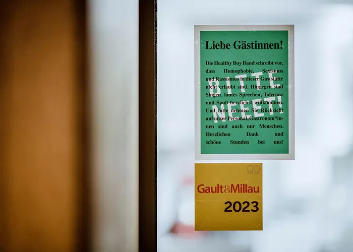 Hotel Mayer - Wirtshaus Und Dorfhotel